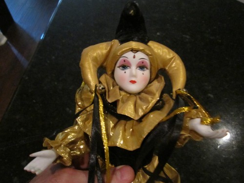 MUÑECA DE PORCELANA VINTAGE CUERDA MUSICAL "ENVIAR AL PAYASO"? Y se mueve - 17" - Imagen 2 de 6