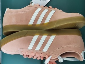 adidas courtset pink