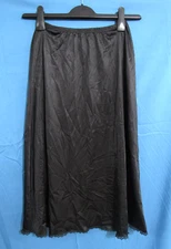 VTG VANITY FAIR Thin Silky Smooth NYLON w/FLORAL LACE HEM Black Half Slip Sz S