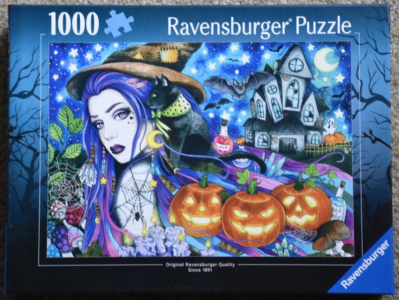 Ravensburger 1000 Piece Jigsaw Puzzle "Halloween Magic" - EUC