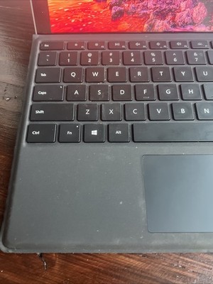 Microsoft #1886 Windows Surface Pro 7 Touchscreen 12.3” Intel Core