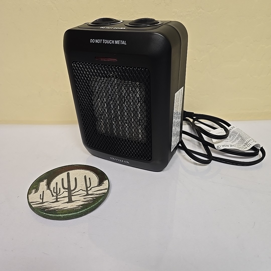 Lot of 8 Small Appliances Humidifiers Room Heater Tower Fan Shark Battery Lamp photo 2