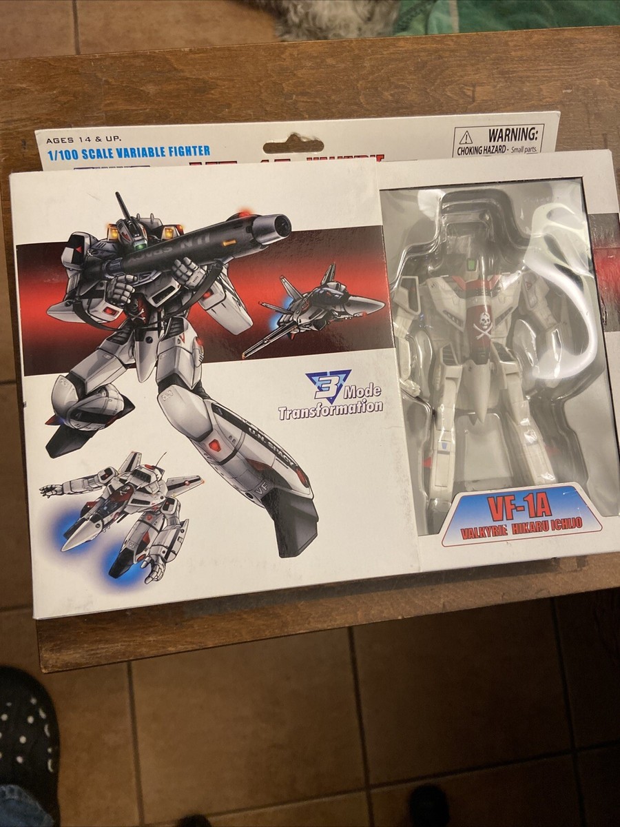 Toynami Macros VF-1A Valkyrie Hikaru Ichijo Sealed | eBay