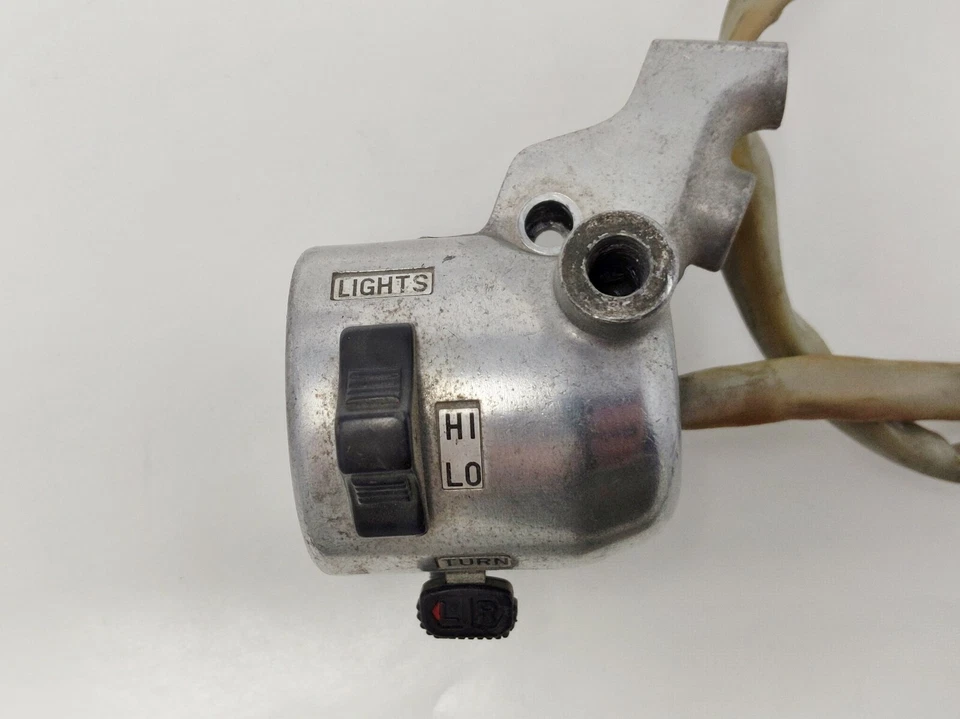 Interruptor de señal de giro/alto al faro percha palanca freno izquierdo Yamaha LC50 Champ 80 Foto 3 de 4