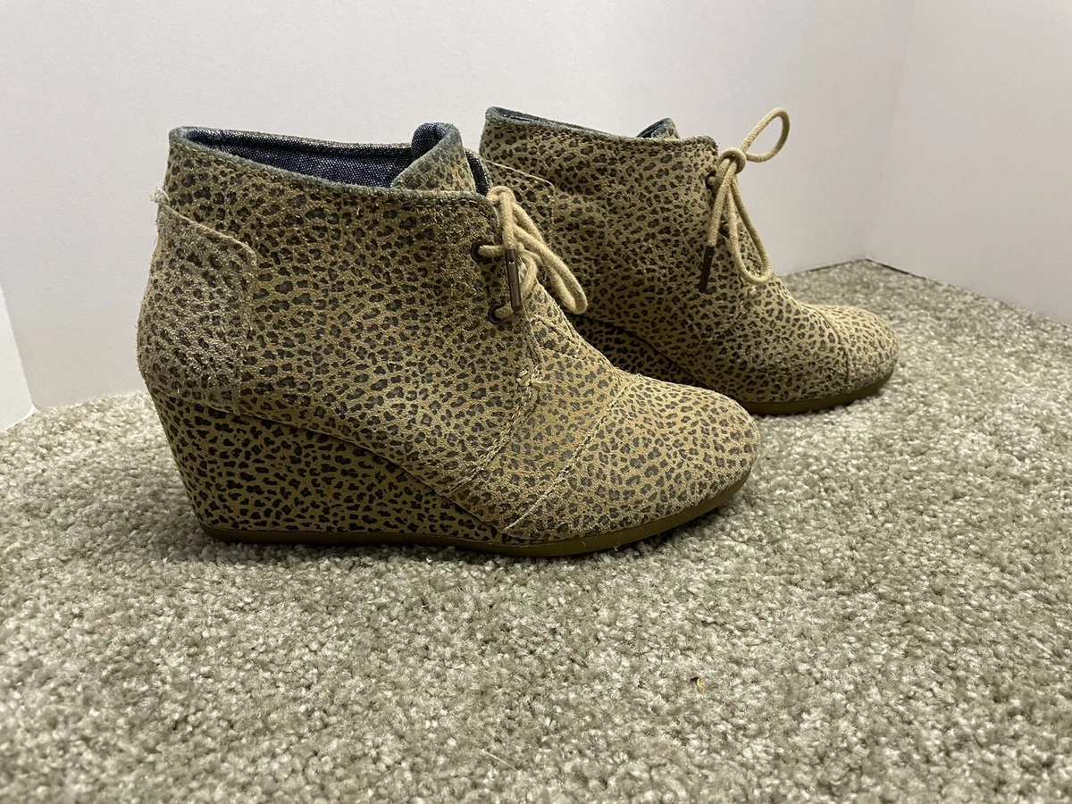 Toms desert wedge best sale cheetah