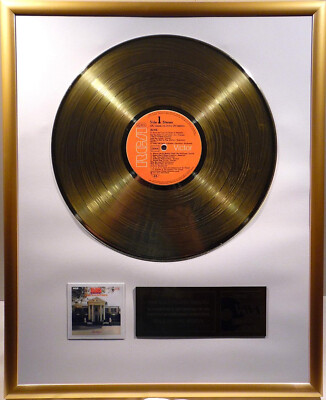Elvis Presley - As Recorded Live on Stage in M Collage mit goldene Schallplatte
