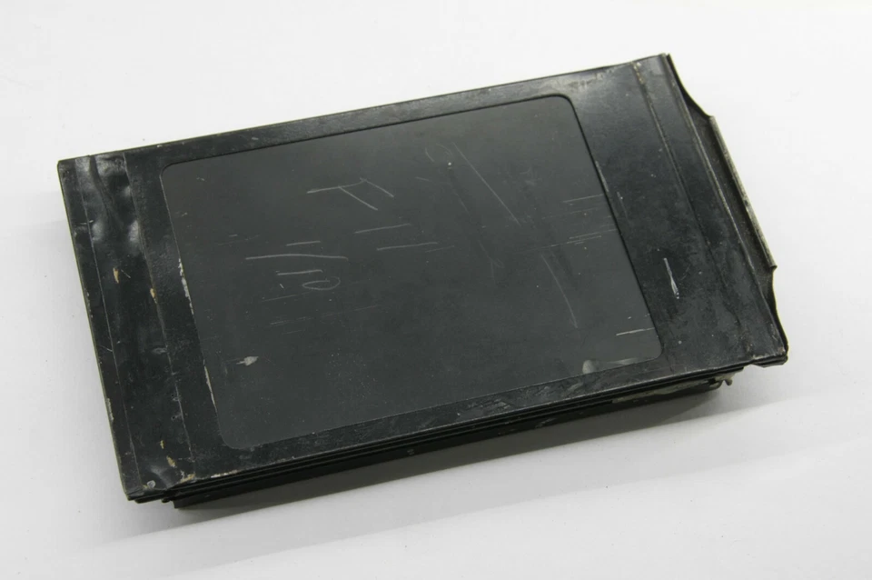 3.5 x 4.5" Film Pack Adapter with Darkslide - Fits 4" Wide Slot - VINTAGE PA06 - Image 2 of 4