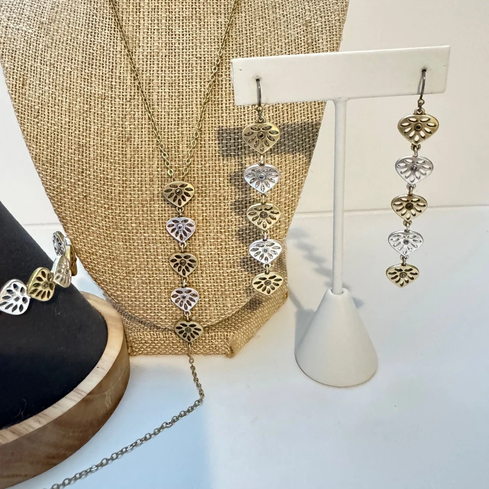 Juego de pendientes y brazaletes de metal mezclado Lucky Brand Heart Charm Lariat collar Foto 3 de 4