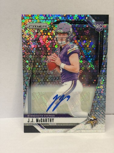 J.J. McCarthy [No Huddle] #400 2024 Panini Prizm Autograph card