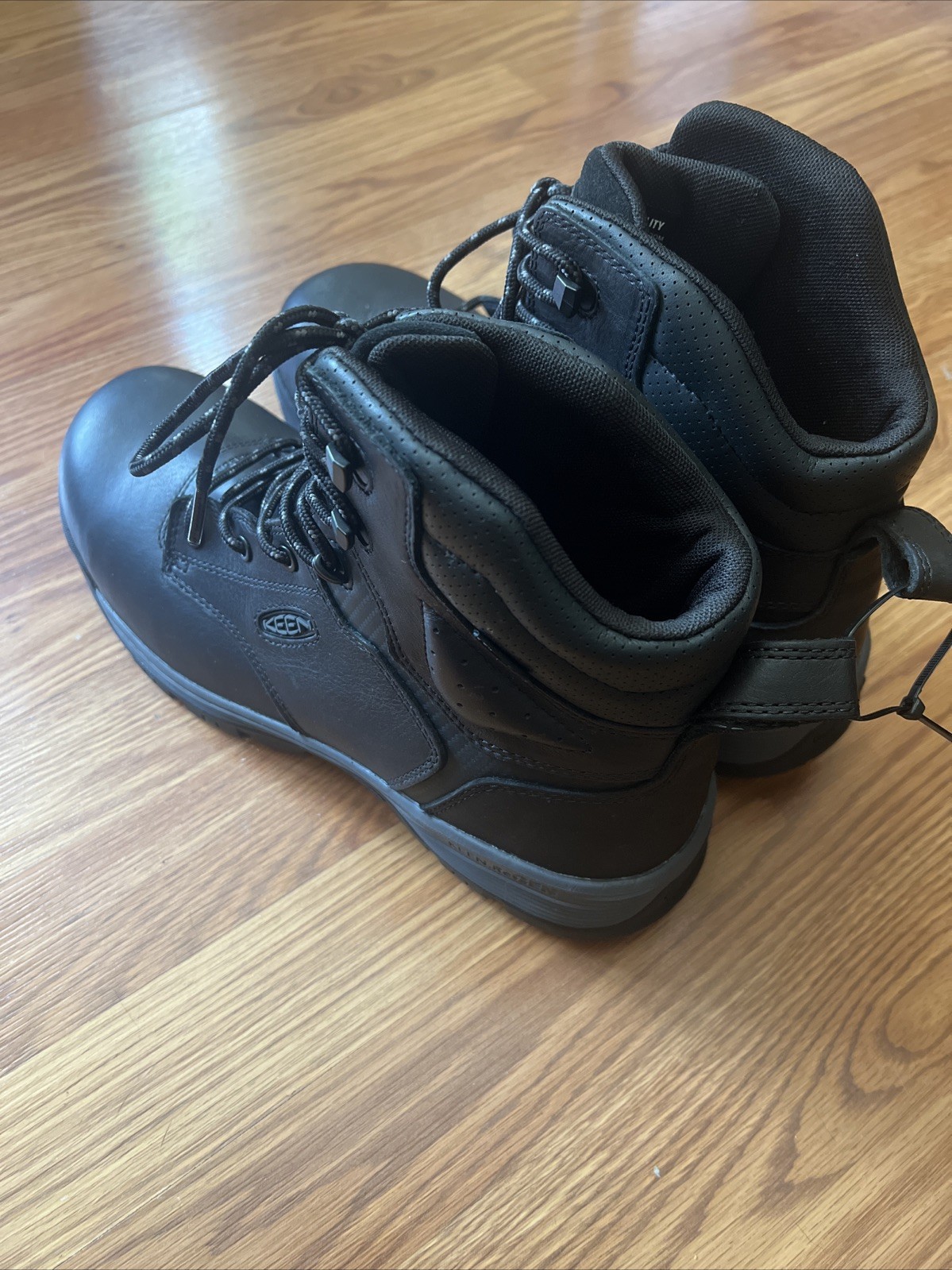 Scarpa KEEN Utility New ASTM F2413 18 punta acciaio al carbonio lavoro escursionismo 11 5 nera