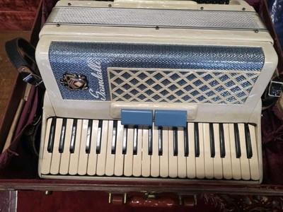 Scandalli 41 Key Blue Pearl Tone Model 40929 Accordion & Case | eBay