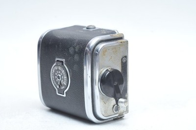 Hasselblad A12 V-Button Film Back W/Wind Crank *Fair*