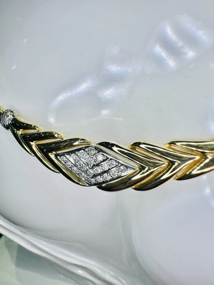 Collier Oro Amarillo 18KT 750 Semi Rigido. Diamantes 0,27 CT Gr 30,98. Redondo - Imagen 2 de 4