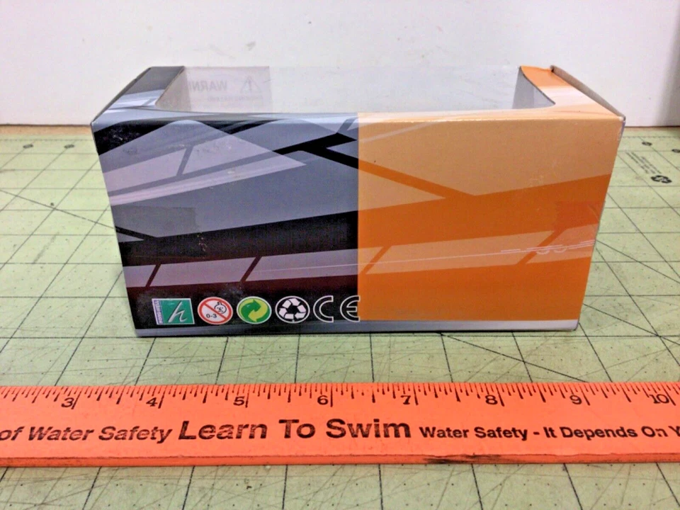 Camión de volteo todoterreno Volvo A40D 1:87 de Cararama nuevo en caja Foto 3 de 4