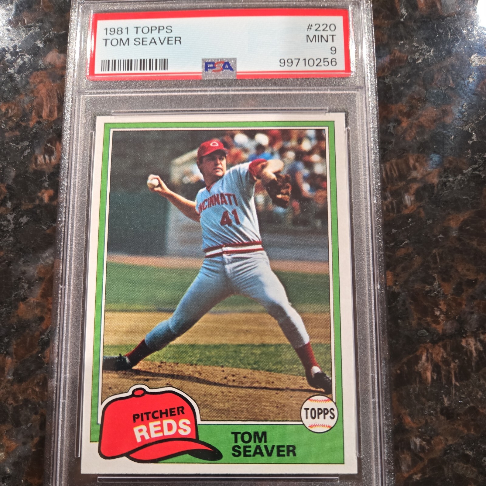 1981 Topps Tom Seaver #220 PSA 9 Mint Baseball Card.