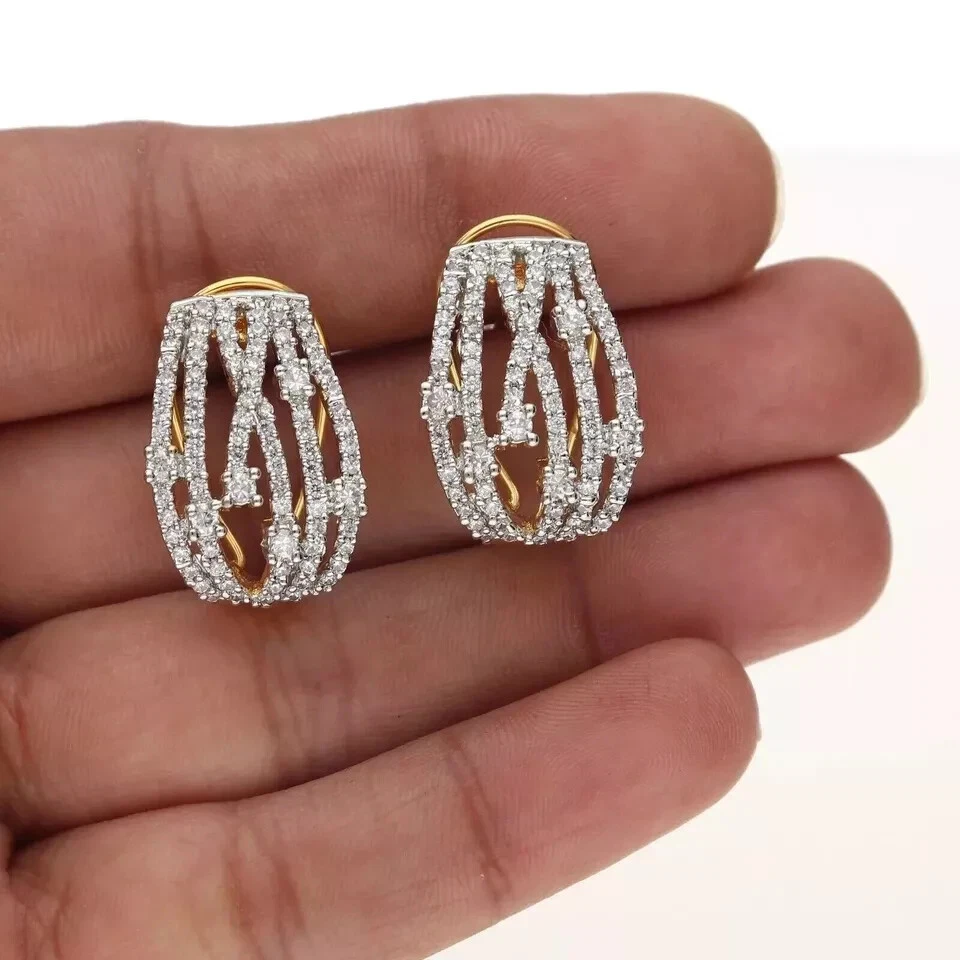 Brinco feminino de argola 2,00 ct diamante criado em laboratório corte redondo folheado a ouro amarelo 14K - Imagem 2 de 3