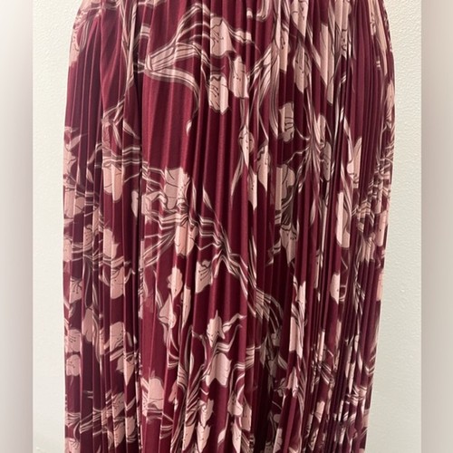 Fame & Partners Zora Red Halter Pleated Floral Midi Dress Size 2 - Picture 9 of 12