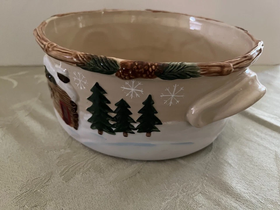 St. Nicholas Square Heartland Collection Round Serving Christmas Bowl Handled - Image 2 of 4