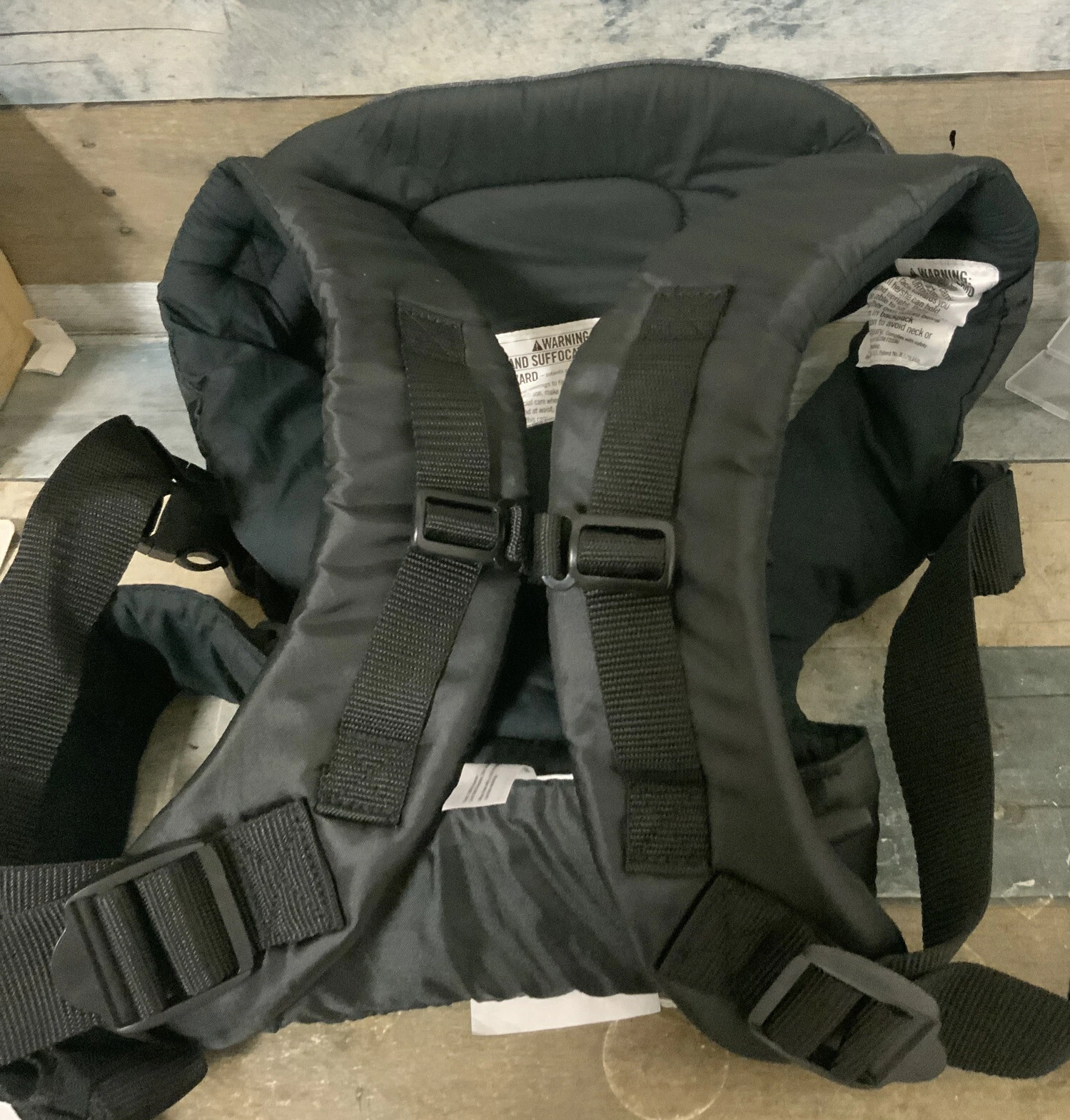 ⚡️Infantino Flip 4-in-1 Convertible Carrier - Black