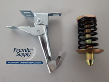 LAND ROVER DEFENDER 90/ 110 BONNET CATCH & STRIKER PIN MUC6457 & AGB710020
