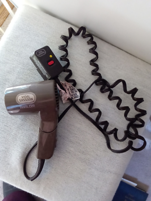 Vidal Sassoon Travel 1500 Hair Dryer with Folding Handle VS-523 | eBay