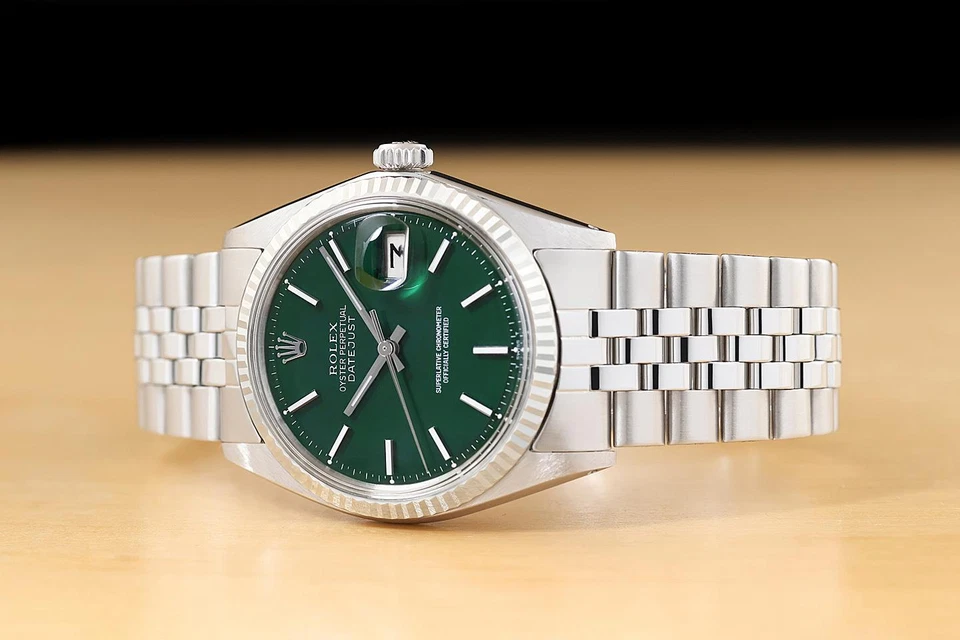 RELOJ ROLEX DATEJUST PARA HOMBRE ORO 18K ACERO ESFERA VERDE con PULSERA JUBILEO DOBLADA Foto 2 de 4