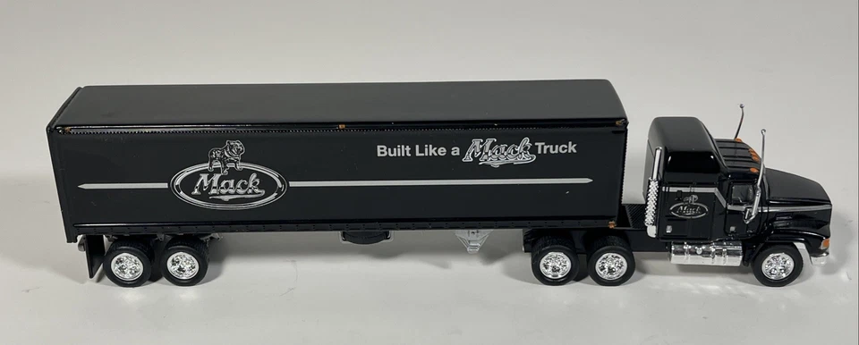Matchbox Convoy CCY05 Mack CH600 Semi Tractor Trailer Built Like A Mack - Image 4 of 4