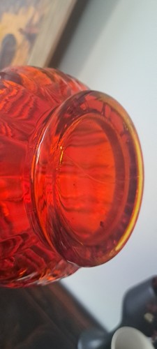 Mid Century L.E. Smith Simplicity Red Amberina 25" Swung Art Glass Stretch Vase - Picture 16 of 19