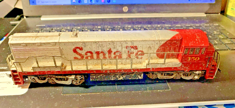 HO Rivarossi 1832 Santa Fe U25C Diesel Locomotive 350