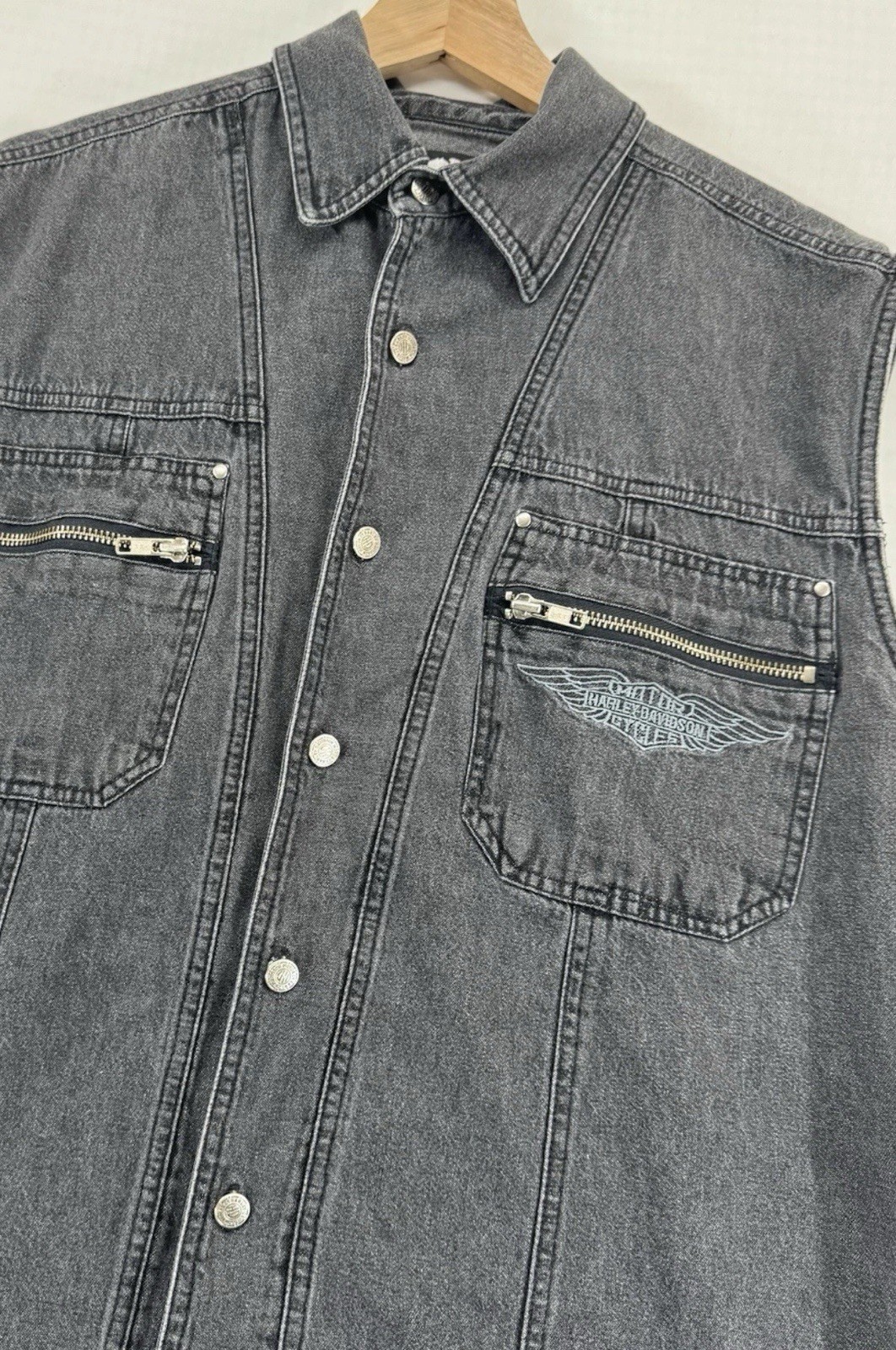 Harley Davidson Vtg Men Embroidered Vest Denim Sleeveless Shirt Size L Pockets
