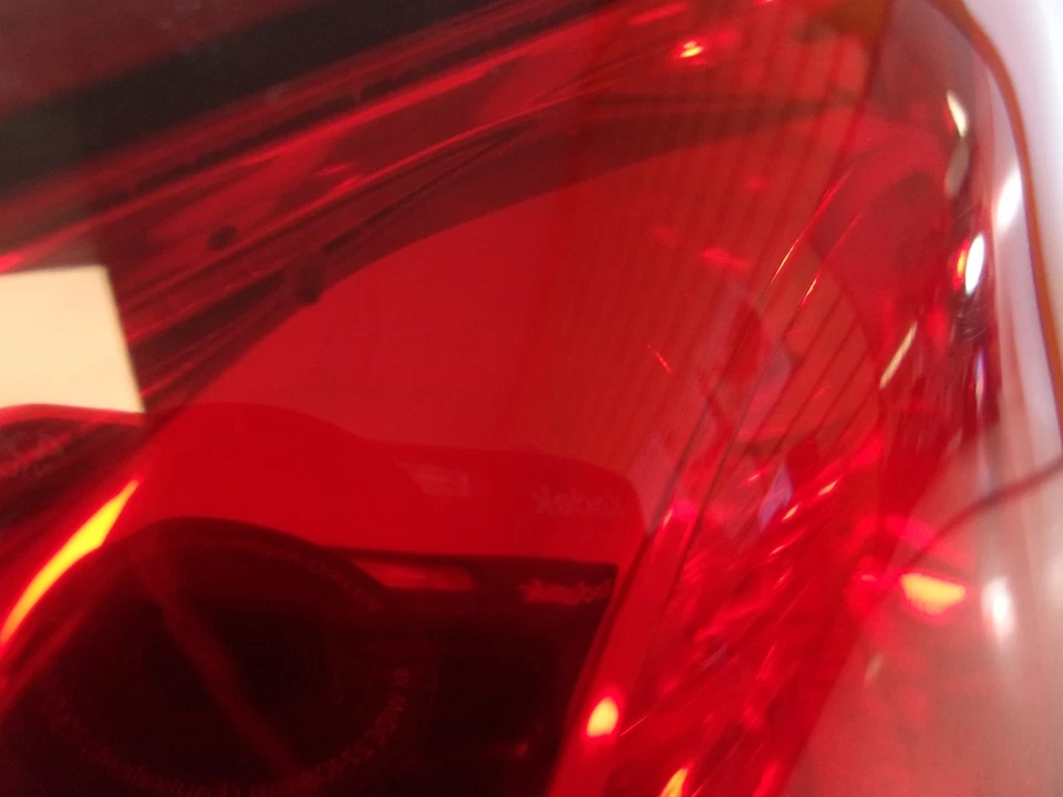 Nissan Sentra 2004 2005 2006 conductor cuarto de luz trasera panel derecho fabricante de equipos originales Foto 4 de 4