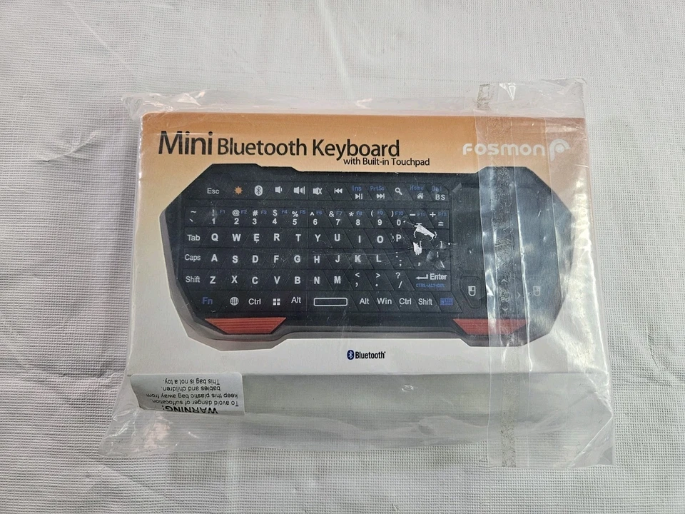 Fosmon 23022KB Mini Bluetooth Keyboard Built In Touchpad Backlit Wireless Qwerty - Image 2 of 4