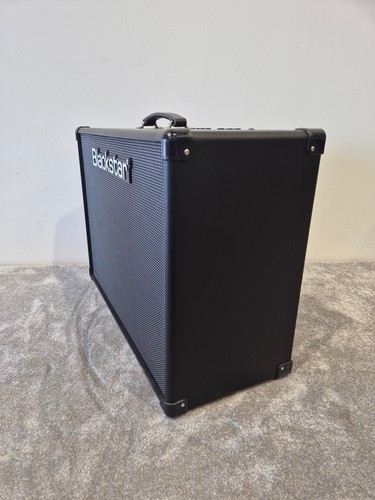 Blackstar Core Stereo 150 - High-Power Combo Amplifier w/ Blackstar Footswitch - Picture 7 of 8