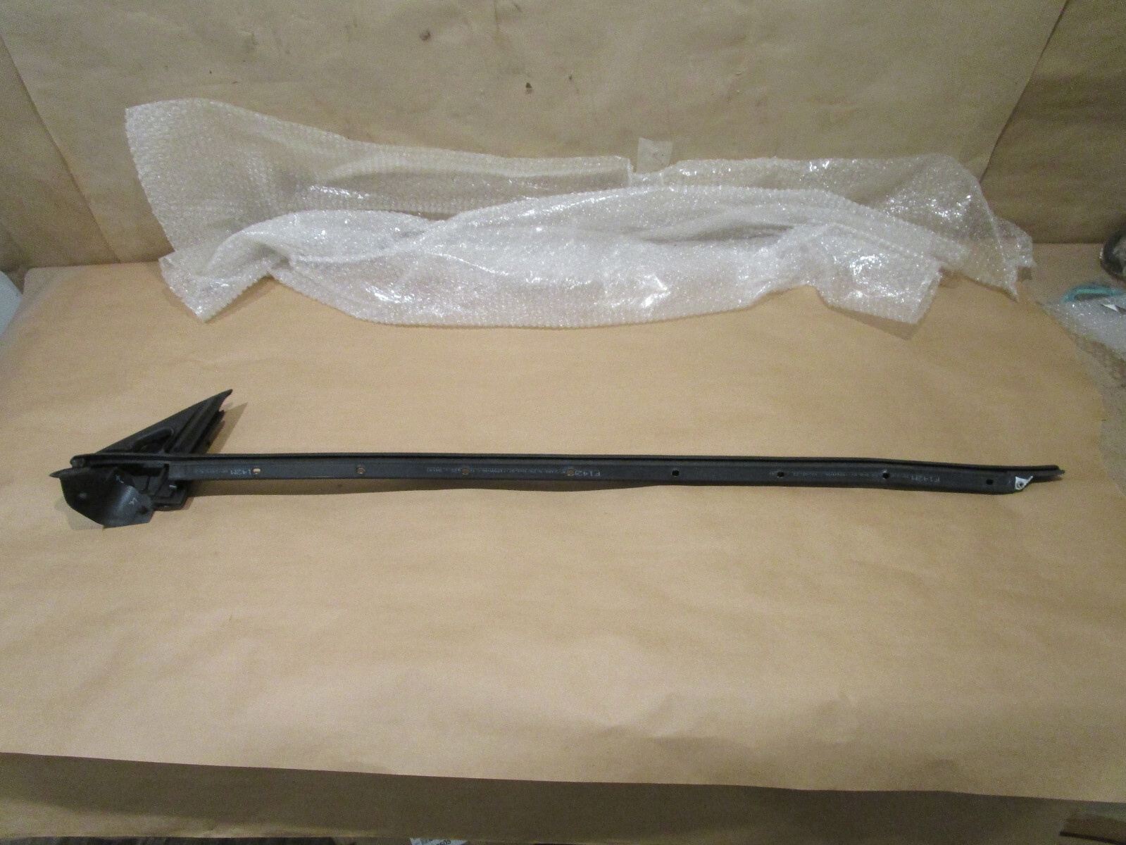 Ferrari 458 - LH Door Outer Perimeter Seal/ Rubber (NEW) P/N  81361400