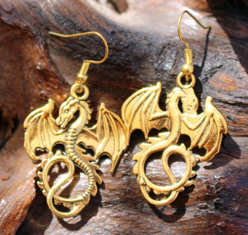 BOUCLES D'OREILLE DRAGON ailé DORE GOTH GOTHIC heroïc fantasy PERN - Photo 1/1
