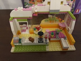 Lego Friends 41035 Heartlake Juice Bar with Minifigures Missing 3 Pieces Used