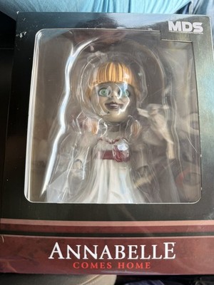 Mezco Designer Series Annabelle Comes Home: Annabelle Deluxe Action Figure