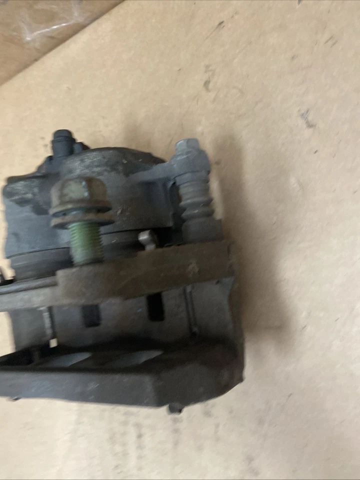 2019 2020 2021 Subaru Forester Front Right Passenger Side Caliper 3525 - Image 3 of 4
