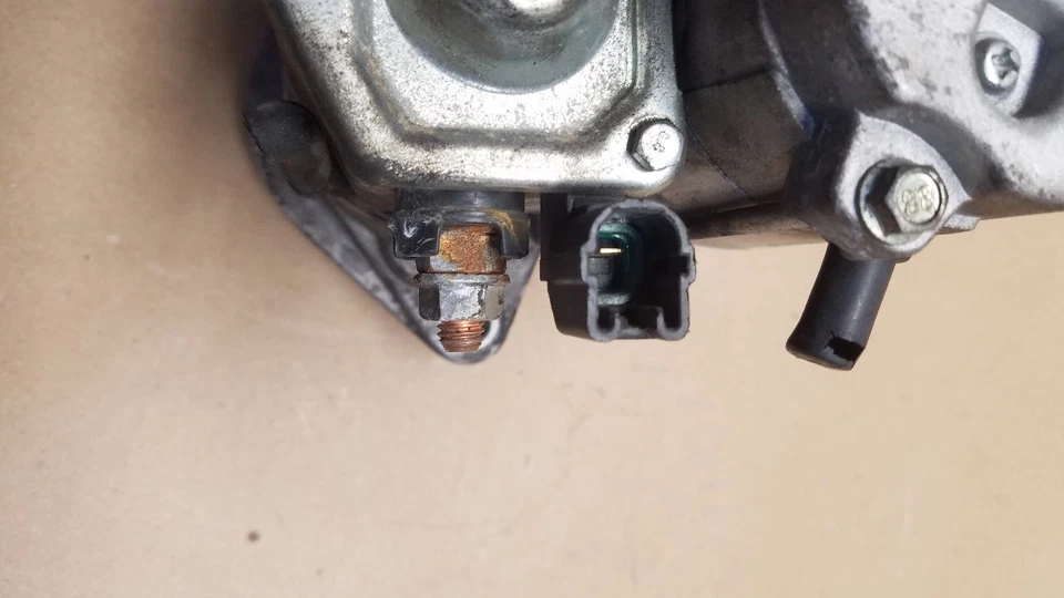 Motor de arranque usado se adapta a: Toyota Corolla 1999 1,2 kW grado A Foto 4 de 4