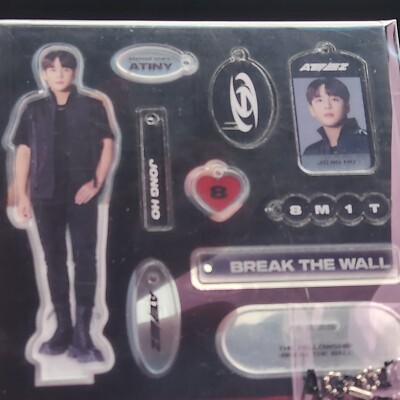 ATEEZ Acrylic Kit [THE FELLOWSHIP : BREAK THE WALL] IN SEOUL