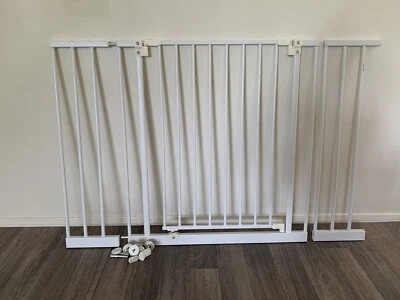 dreambaby gate bunnings