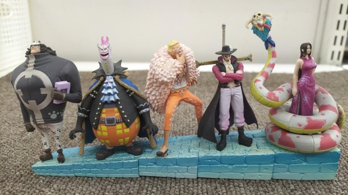 アニメ ONE PIECE Log Collection MARINEFORD ONE PIECE - Marineford Part One - Log Box Secret Figure Set