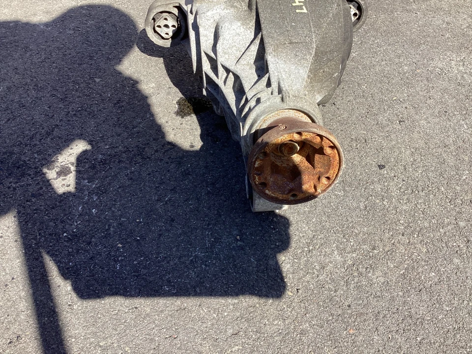 2007 - 2010 Audi Q7 3.6L Premium Rear Axle Differential Carrier 4460310019 OEM Foto 3 de 4