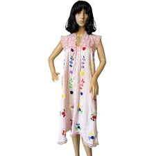 70s Pink Pintuck  Lace, colored embroidered flowers Kaftan Dress size medium