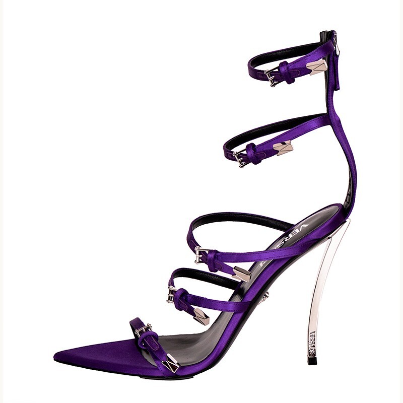 VERSACE★素敵!RUNWAY Purple PIN-POINT l Stiletto SANDAL 39.5 NEW $1575 VERSACE RUNWAY Purple Satin PIN-POINT Metal
