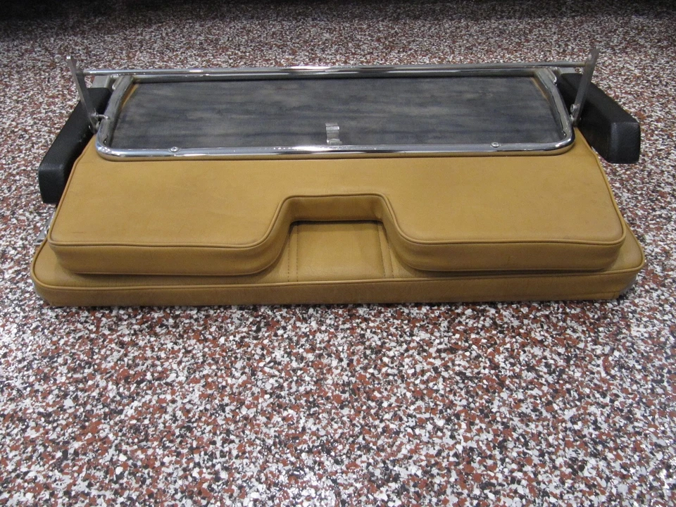 Volvo Wagon 245 265 Factory Option 3rd Row Rear Facing Seat - Image 4 of 4