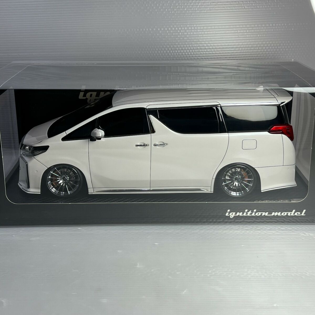 1/18 Ignition Model Toyota Alphard (H30W) Executive Lounge S 1/18 Ignition Model Toyota Alphard (H30W) Executive Lounge S