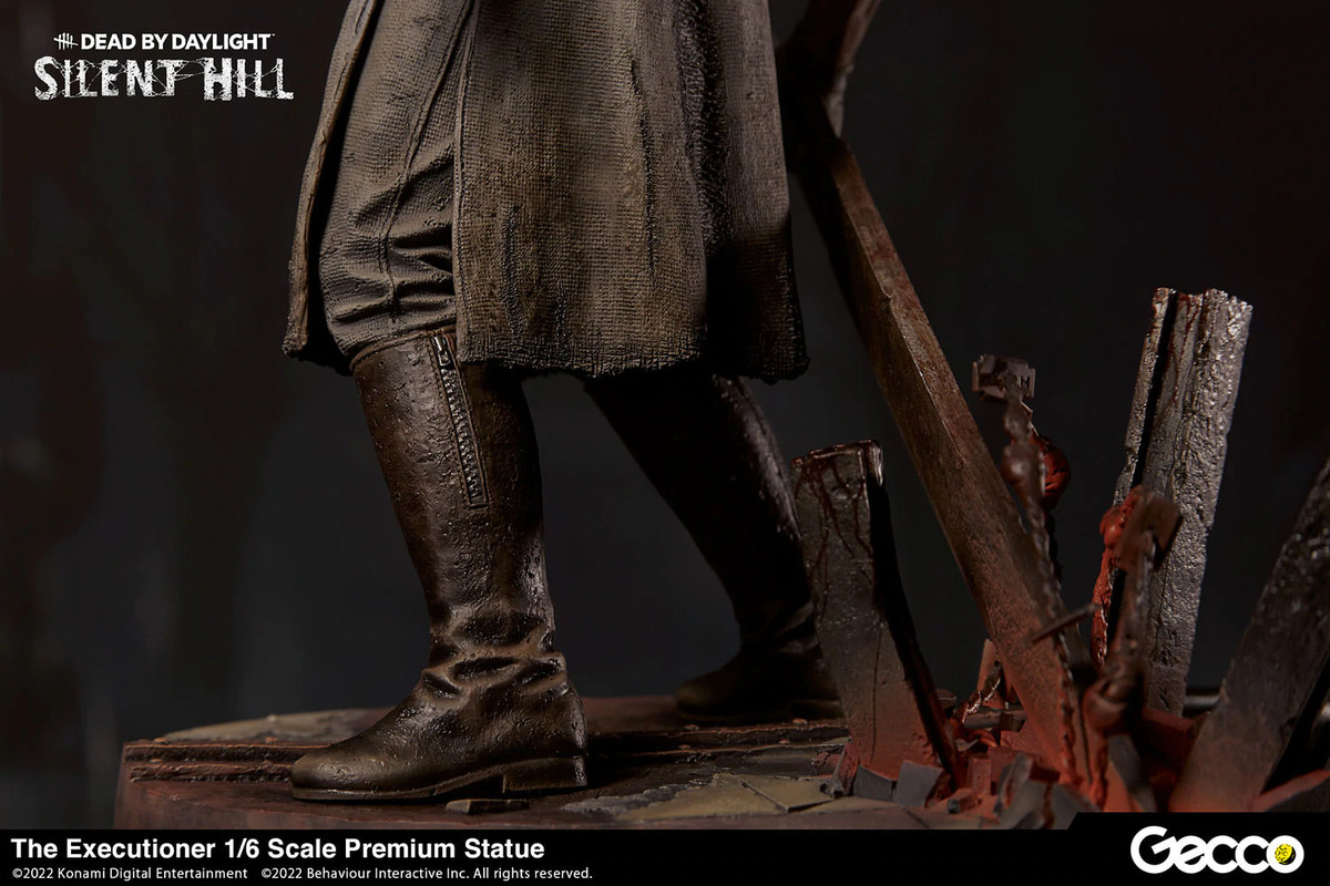 Silent Hill x Dead by Daylight Red Pyramid Thing (The Executioner) 1/6  Scale Premium Statue