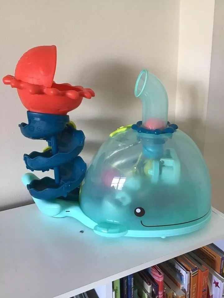 Poppity whale sales pop ball popper