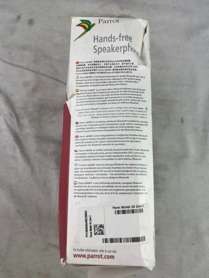 Parrot MiniKit Bluetooth Handsfree Speaker Speakerphone For Any Smartphone Black - Image 2 of 4